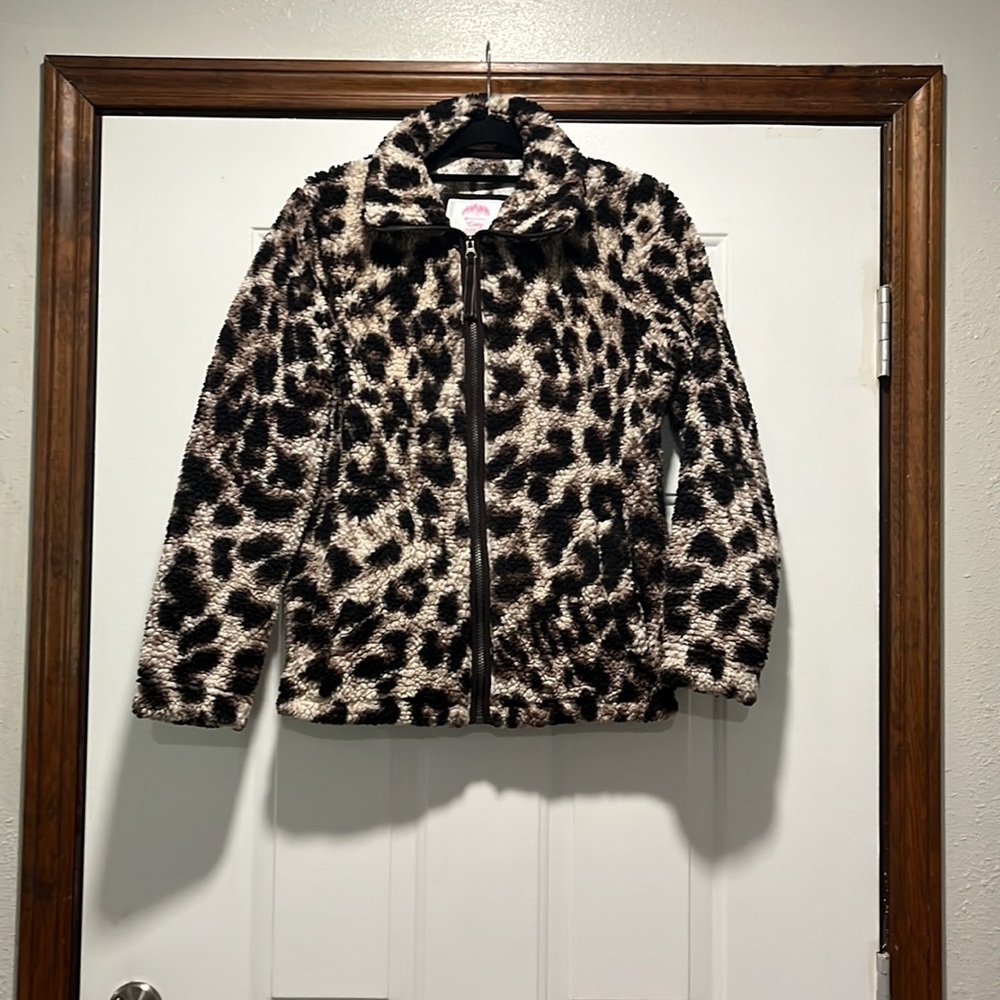Cozy Cheetah print Small / Medium Zip Long Sleeve SHERPA Members Mart Black Tan